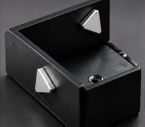 Íman triangular para conjuntos magnéticos
